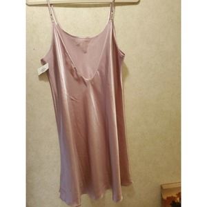 Women's Delicate Treasures Intimates Satin Silk Sleepwear, Size L, Pink